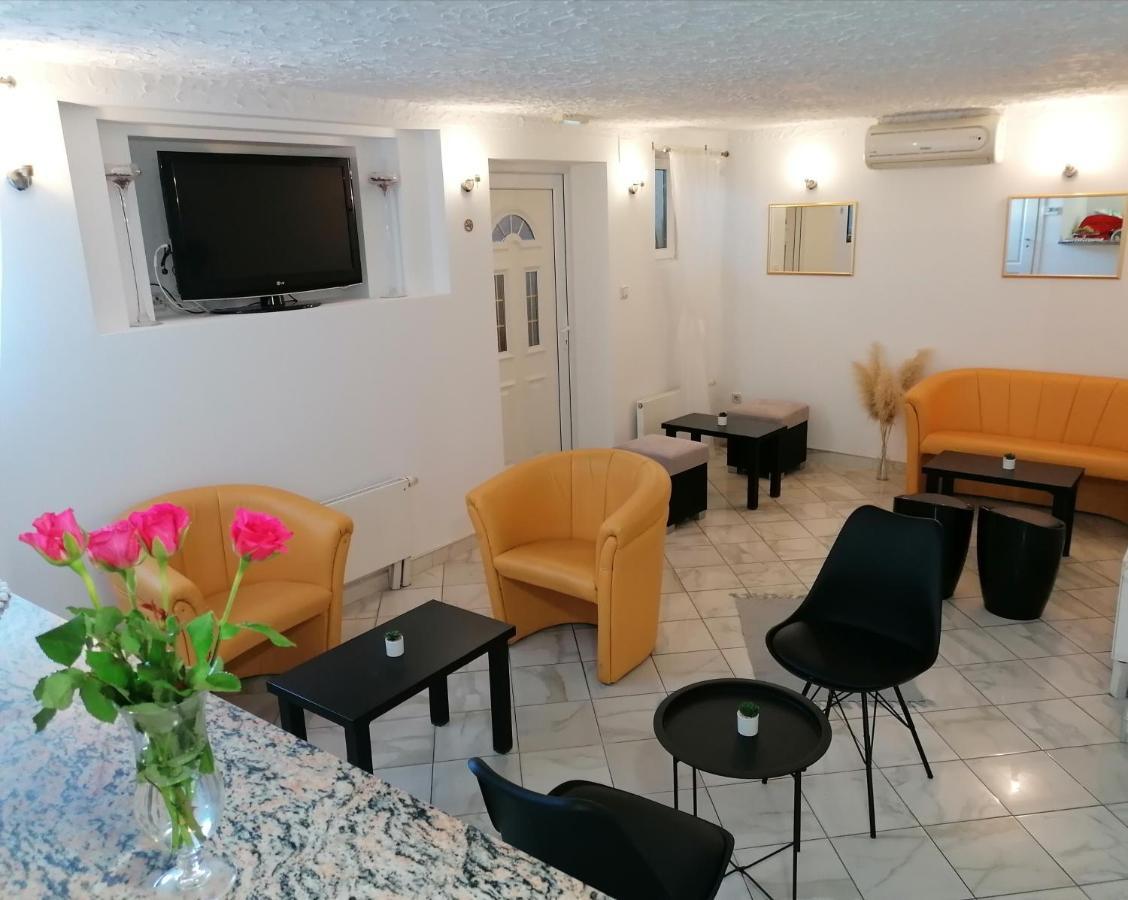 Hotel Garny Pleso فيليكا غوغيتْسا المظهر الخارجي الصورة