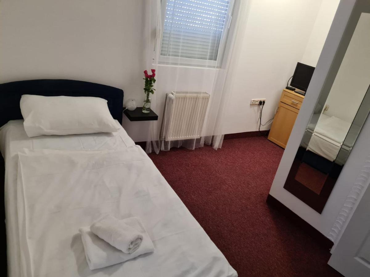 Hotel Garny Pleso فيليكا غوغيتْسا المظهر الخارجي الصورة