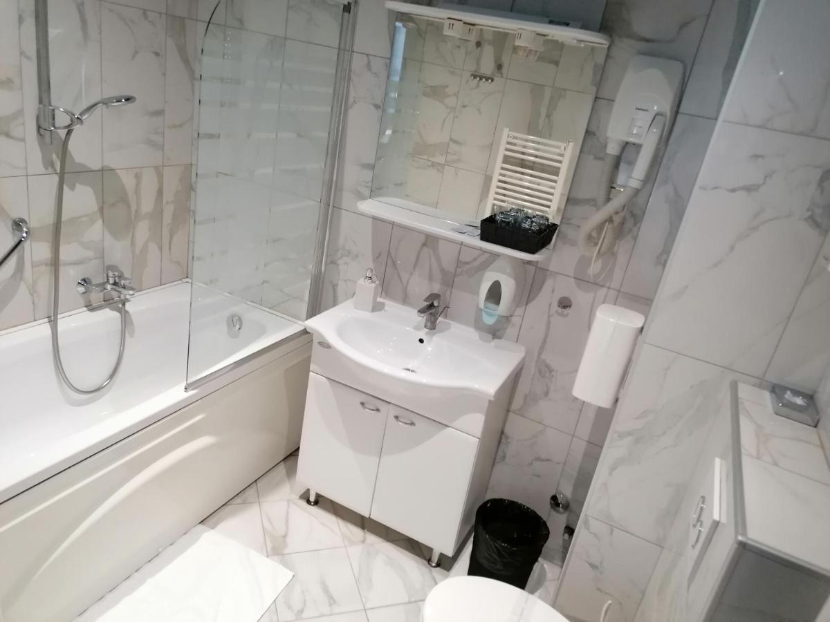 Hotel Garny Pleso فيليكا غوغيتْسا المظهر الخارجي الصورة