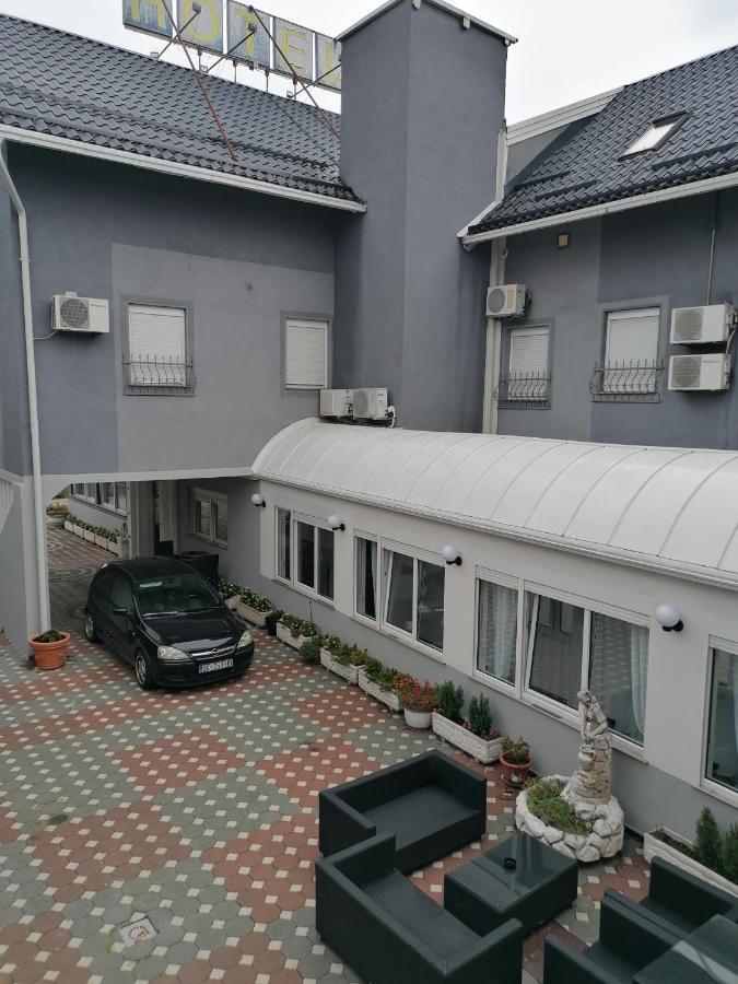 Hotel Garny Pleso فيليكا غوغيتْسا المظهر الخارجي الصورة